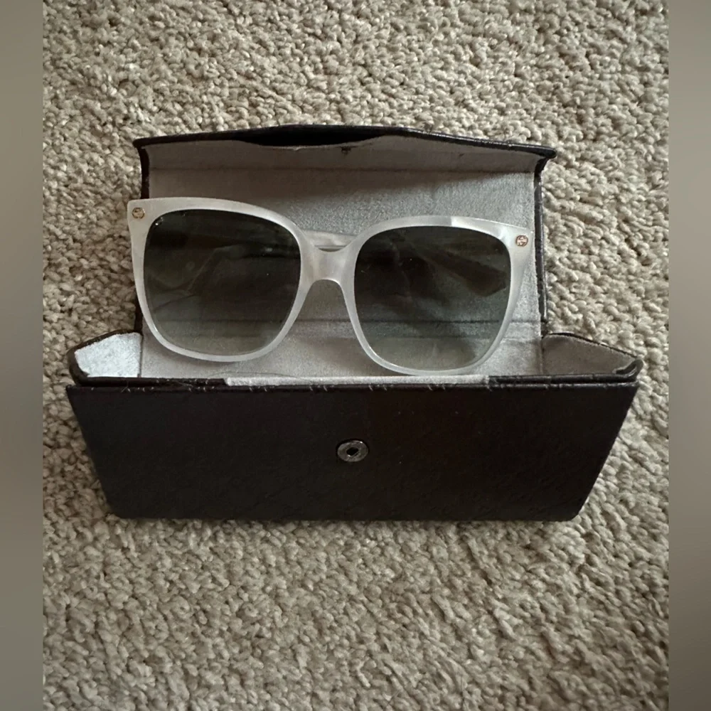 Gucci White Marble Sunglasses - Picture 1 of 14